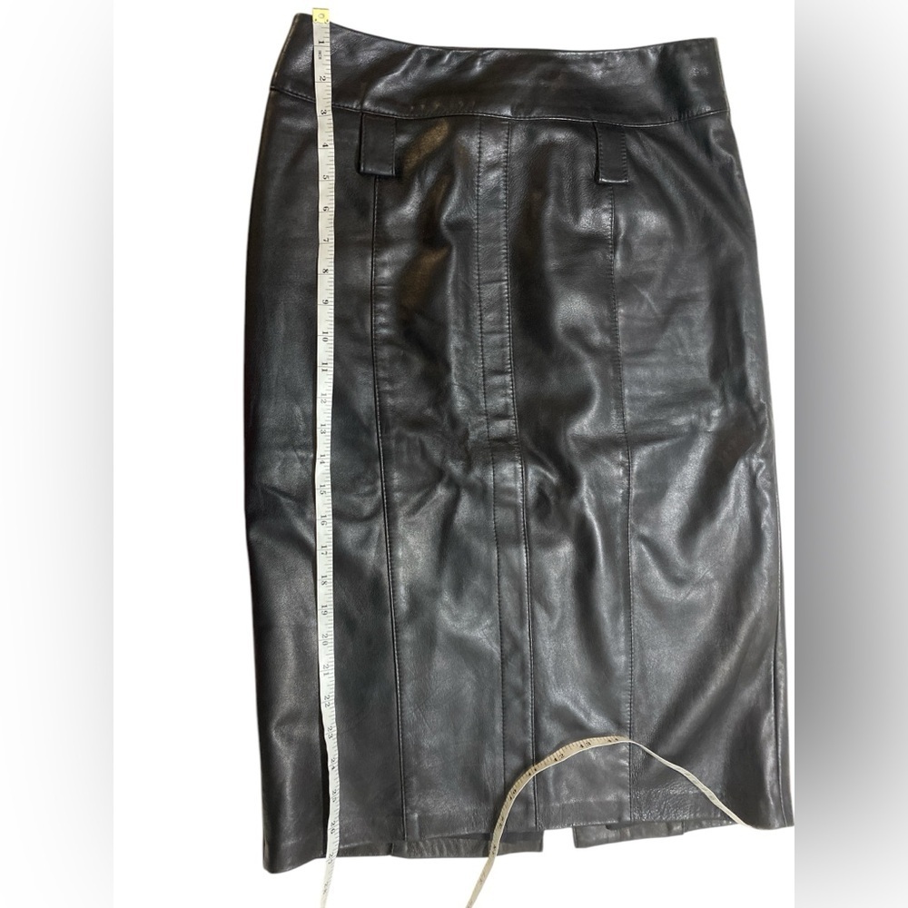 Danier - Vintage Italian leather midi length skirt - Picture 3 of 8